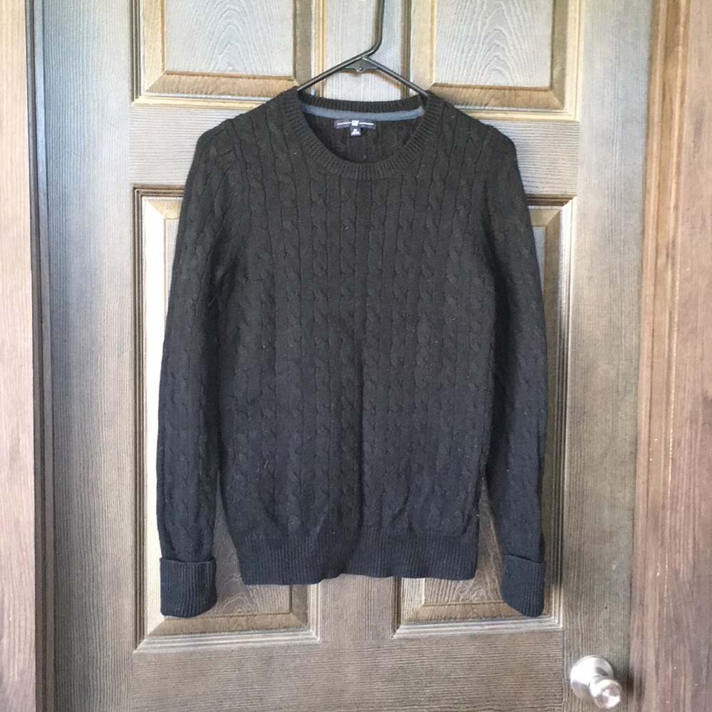 Gap crew neck black sweater